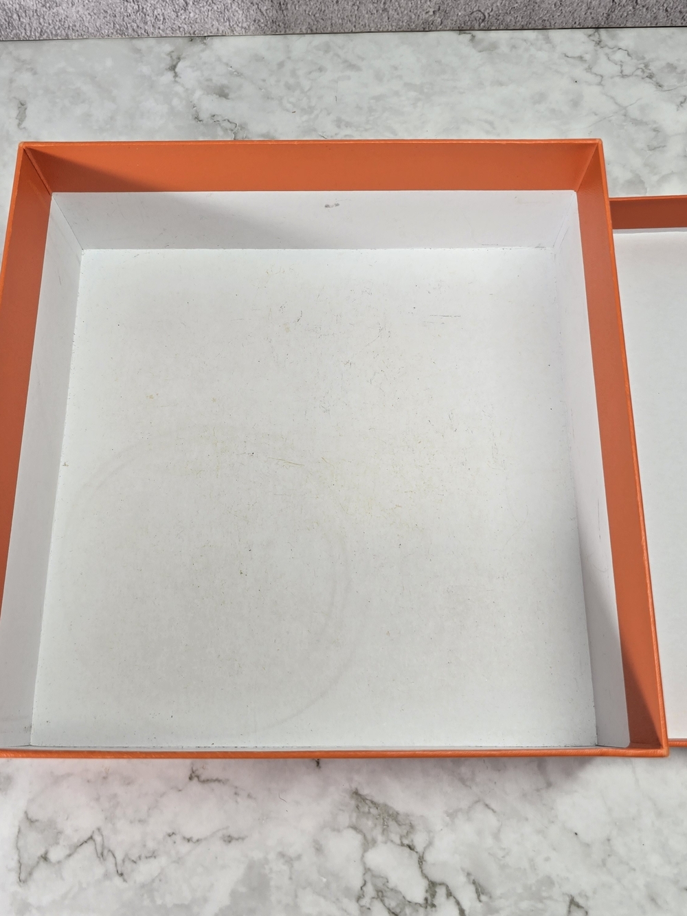 Hermès Orange Gift Box - Picture 4 of 13